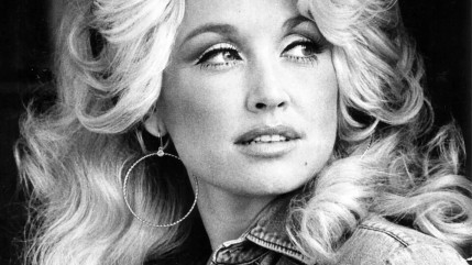 L'a&eacute;roport de Nashville va (bient&ocirc;t) porter le nom de Dolly Parton