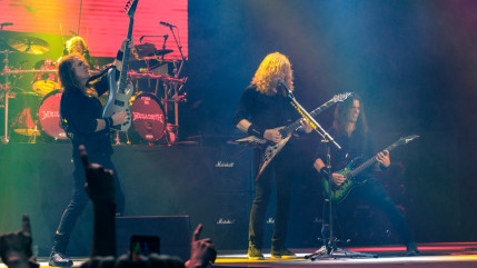 Le dernier show de Megadeth pourrait se jouer… dans l’espace, selon Dave Mustaine
