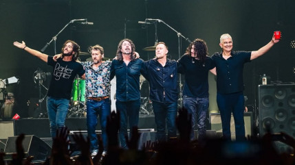 Les Foo Fighters sont de retour avec un nouveau single et une tournée des stades !