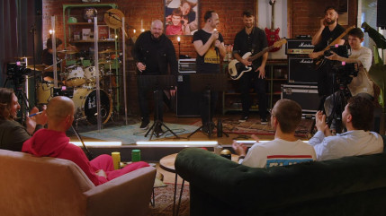 McFly et Carlito invitent Psykup dans leur dernière vidéo McFly et Carlito invitent Psykup dans leur dernière vidéo