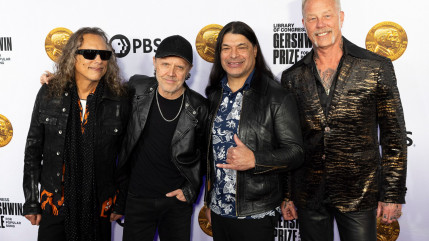 Metallica offre la batterie de Lars Ulrich aux donneurs de sang