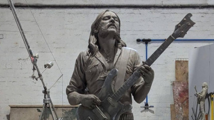 Motörhead : une statue de Lemmy Kilmister bientôt inaugurée dans sa ville natale Motörhead : une statue de Lemmy Kilmister bientôt inaugurée dans sa ville natale