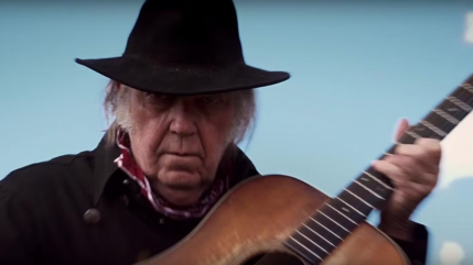 Neil Young explique pourquoi il a d&eacute;cid&eacute; d'annuler sa tourn&eacute;e de 2026.