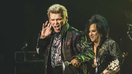 Quand Billy Idol... découvre qu'il a un fils conçu lors d'une de ses tournées.