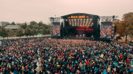 Rock en Seine : une polémique éclate après qu'un groupe britannique insulte Marine Le Pen Rock en Seine : une polémique éclate après qu'un groupe britannique insulte Marine Le Pen