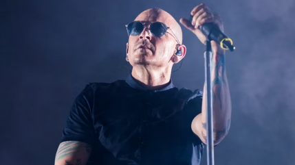 Sean Dowdell (Grey Daze) &agrave; propos de Chester Bennington: &laquo; Il a &eacute;t&eacute; bless&eacute; par les critiques des fans concernant son album One More Light. &raquo;