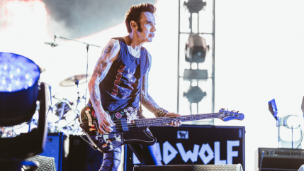 The Cure : le bassiste Simon Gallup, "souffrant", a &eacute;t&eacute; remplac&eacute; sur sc&egrave;ne par son fils Eden
