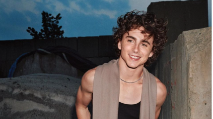 Timothée Chalamet : sa ressemblance troublante avec Bob Dylan dans "Un Parfait Inconnu" Timothée Chalamet : sa ressemblance troublante avec Bob Dylan dans "Un Parfait Inconnu"