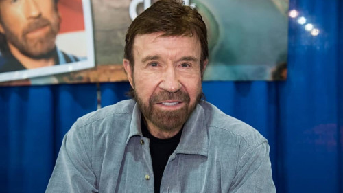 Chuck Norris, l’acteur à l’esprit rock’n’roll est mort à 86 ans Chuck Norris, l’acteur à l’esprit rock’n’roll est mort à 86 ans