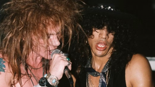 Slash parle de l'album qu'il a r&eacute;alis&eacute; comme une critique d'Axl Rose !