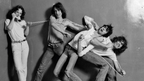 T&eacute;l&eacute;phone : un morceau cartonne dans le monde entier gr&acirc;ce &agrave; The Boys !